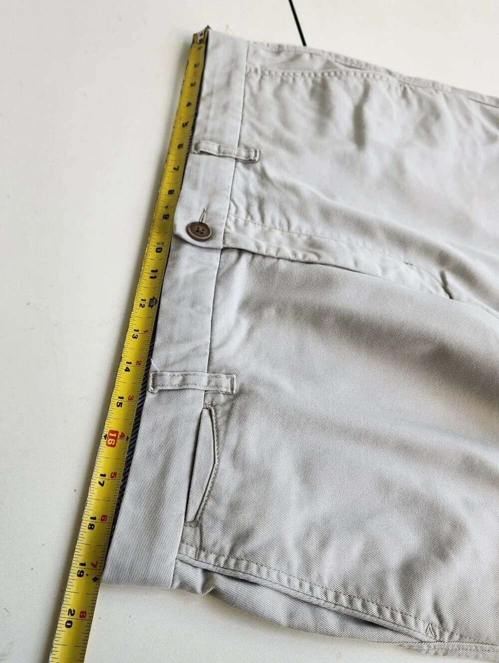 Tommy Bahama Men's Cotton Lyocell Chino Shorts Beach Travel Logo Beige Sz 38